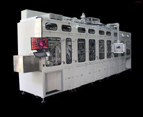 Linha de produ&ccedil;&atilde;o de bateria de carro pequeno com m&aacute;quina de selagem t&eacute;rmica de bateria